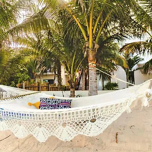 La Puerta Azul Beachfront - Adults Only Hotel