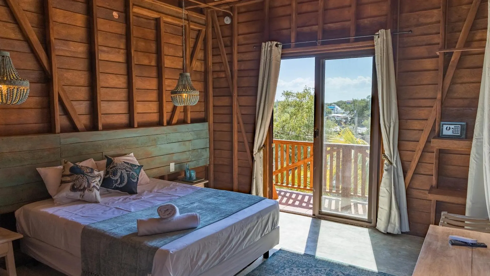 Krak-Inn Holbox - Self Check In Hotel